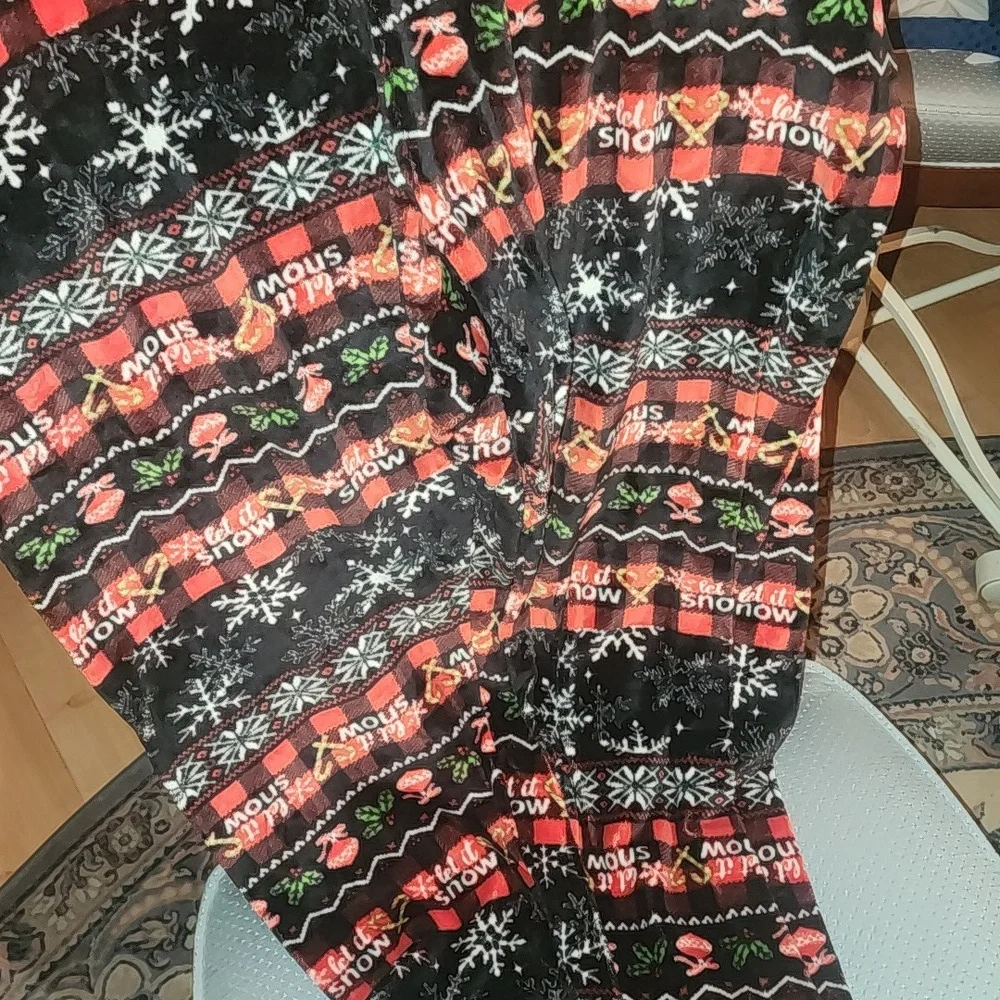 Holiday Editions Gray Leggings Or Pjs